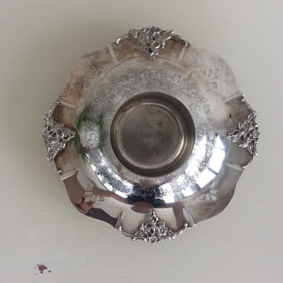 VINTAGE Victorian Flower Vase - Picture 7 of 14